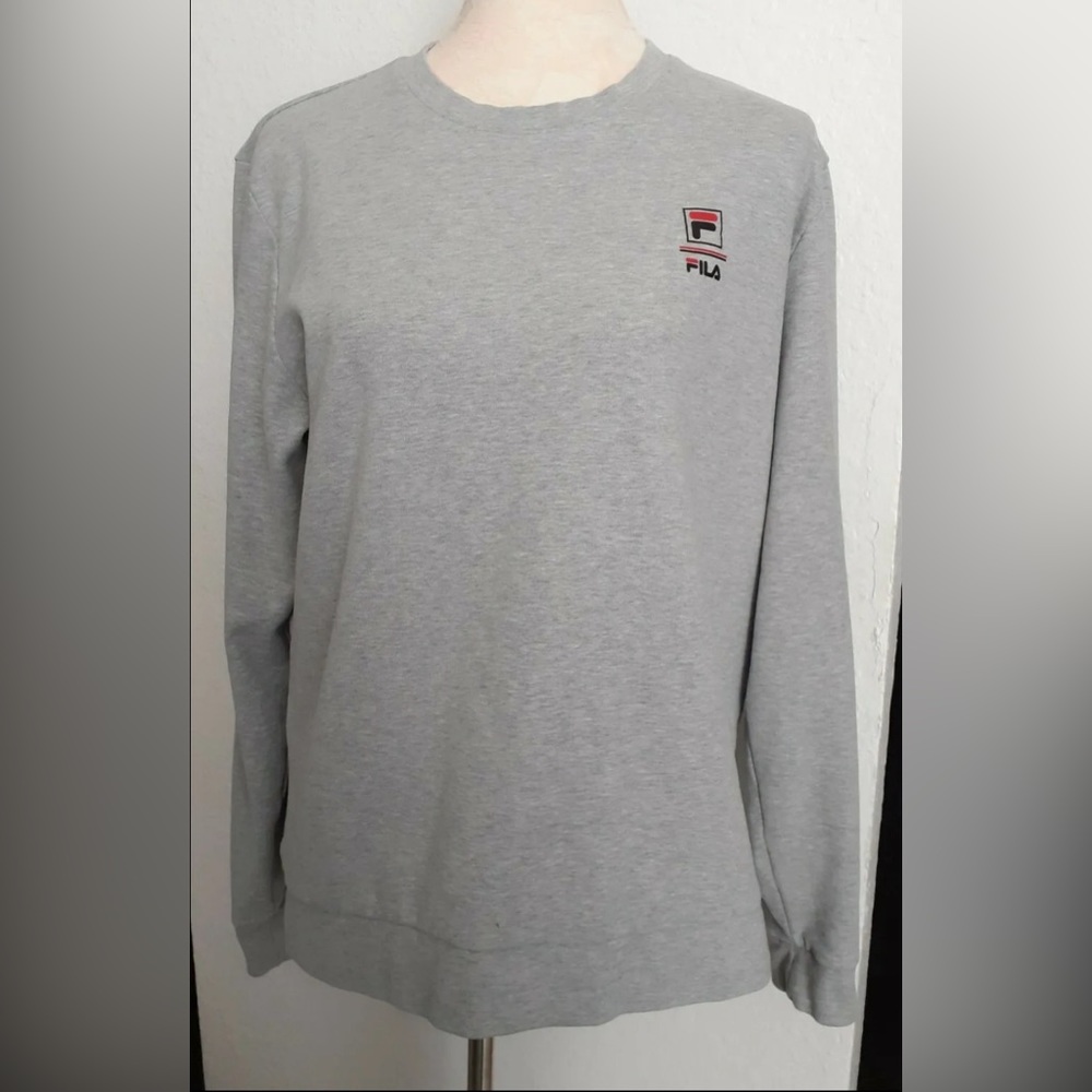 FILA crewneck sweatshirt  for men.Size: medium.  gray. Long sleeves.NWT